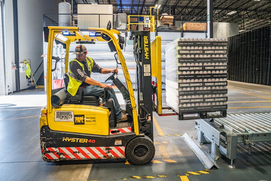 Revolutionizing Warehouse Management with Robotic Systems